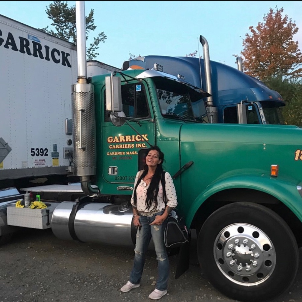 Meet your Posher, Ariana